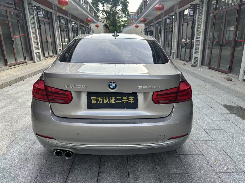 BMW 3 Series 2018 #9 BMW 3 Series 2018 car image #9