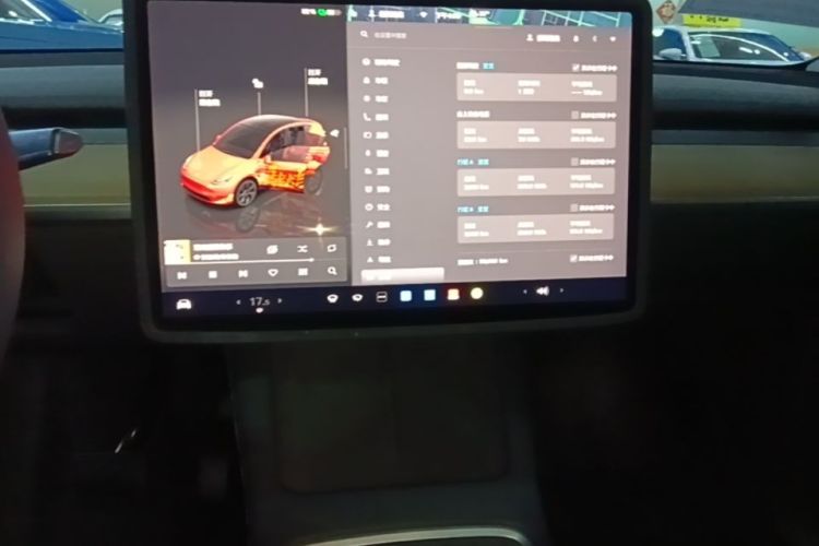 Tesla Model Y 2022 #13 Tesla Model Y 2022 car image #13