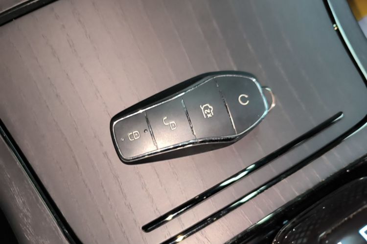 BYD Han 2025 #9 BYD Han 2025 изображение автомобиля #9