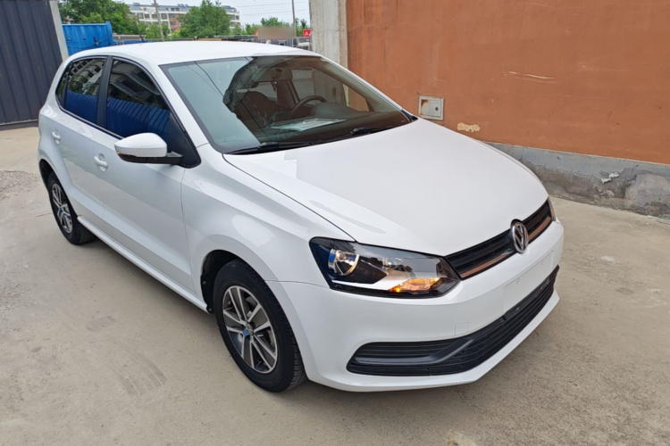 Volkswagen Polo 2016 car image #4