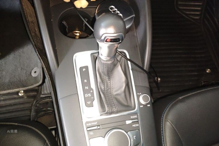 Audi A3 2019 car image #16