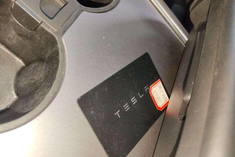 Tesla Model Y 2024 imagem de carro #9