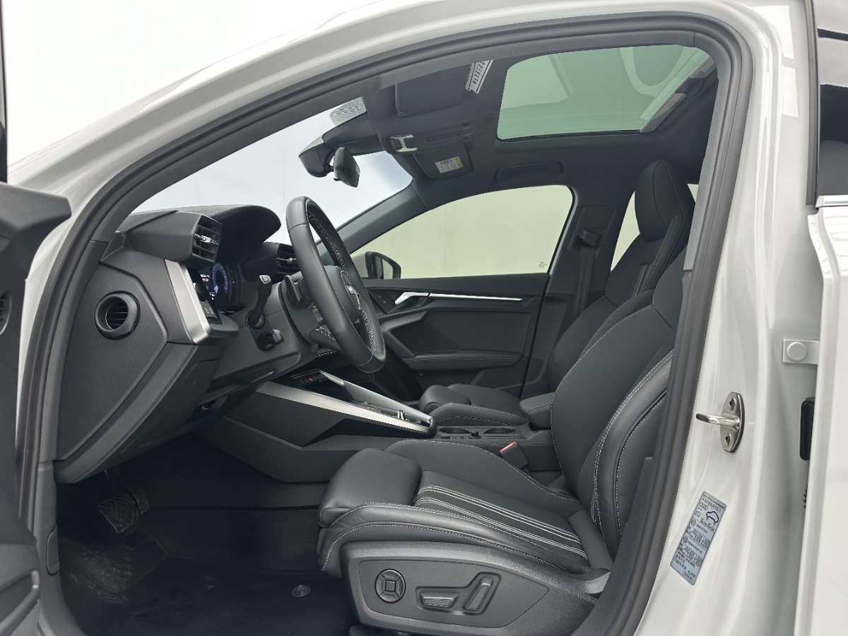 Audi A3 2023 car image #5