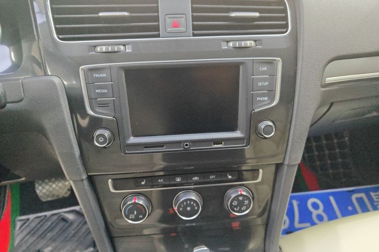 Volkswagen Golf 2017 imagen de coche #16