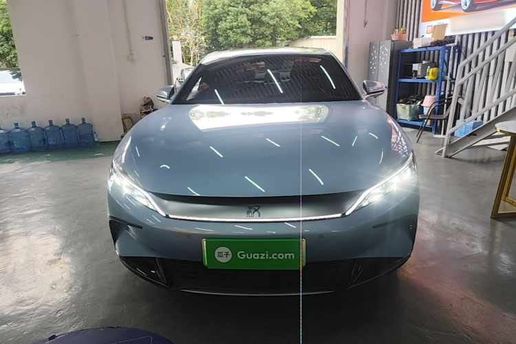 BYD Han 2023 car image #3