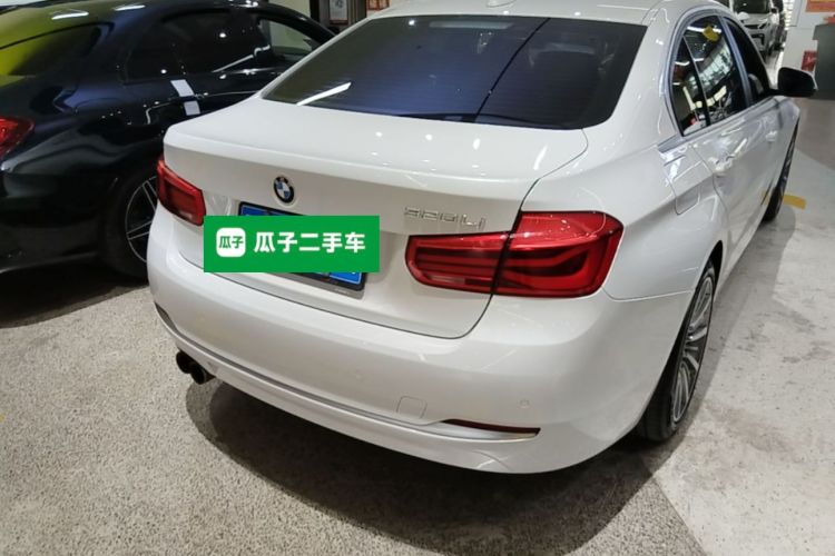 BMW 3 Series 2019 car image #7