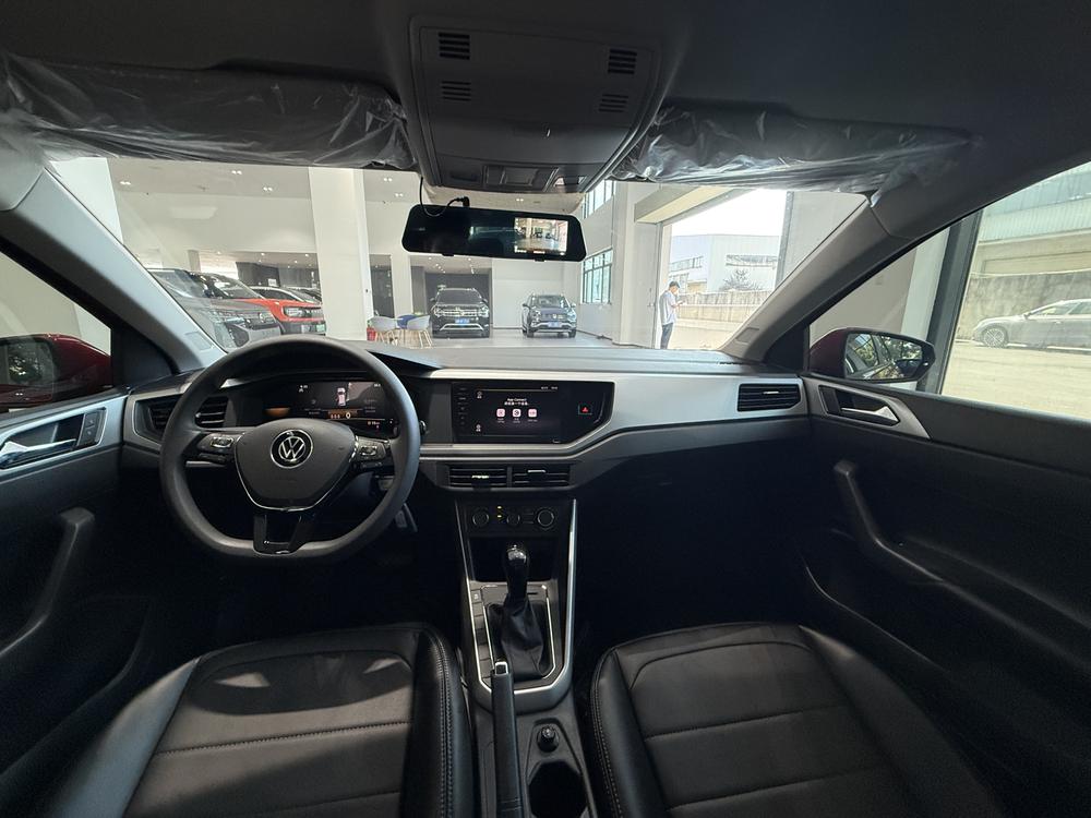 Volkswagen Polo 2023 car image #7