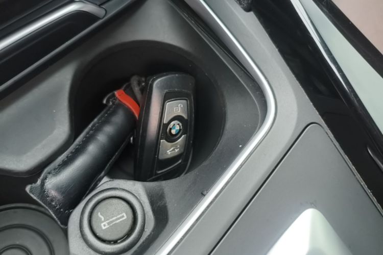 BMW 3 Series 2018 #14 BMW 3 Series 2018 imagen de coche #14
