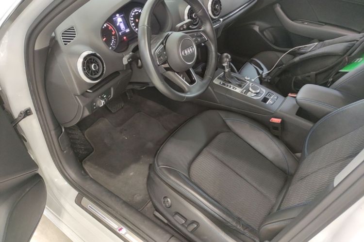 Audi A3 2019 car image #15