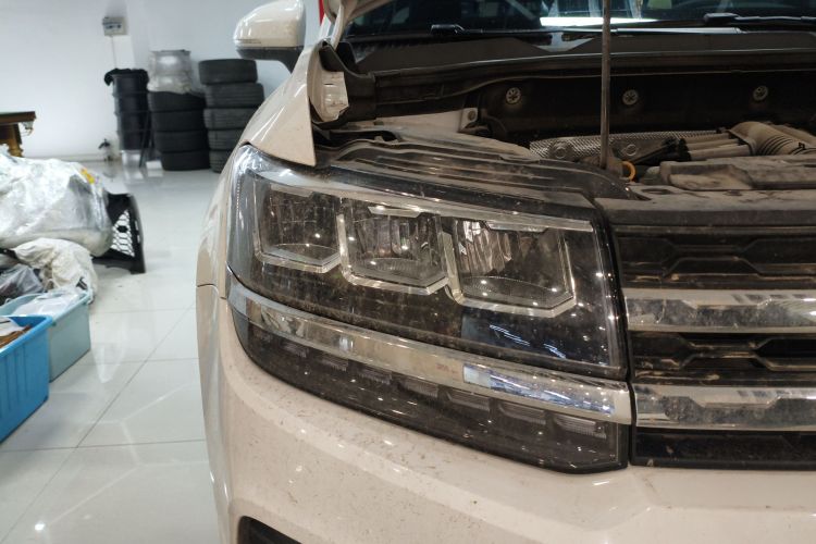 Volkswagen Tharu 2019 car image #8