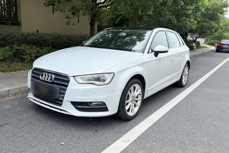 Audi A3 2015 car image #2