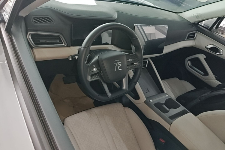 BYD YuanUP 2025 car image #10