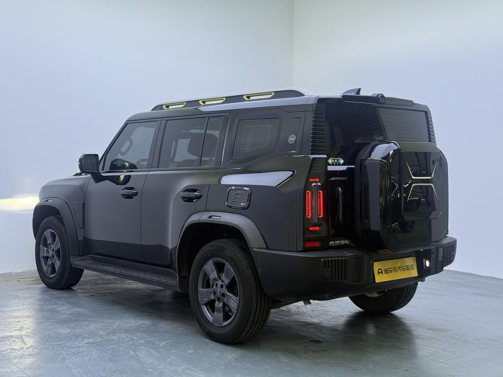 Jetour Traveller 2024 car image #5