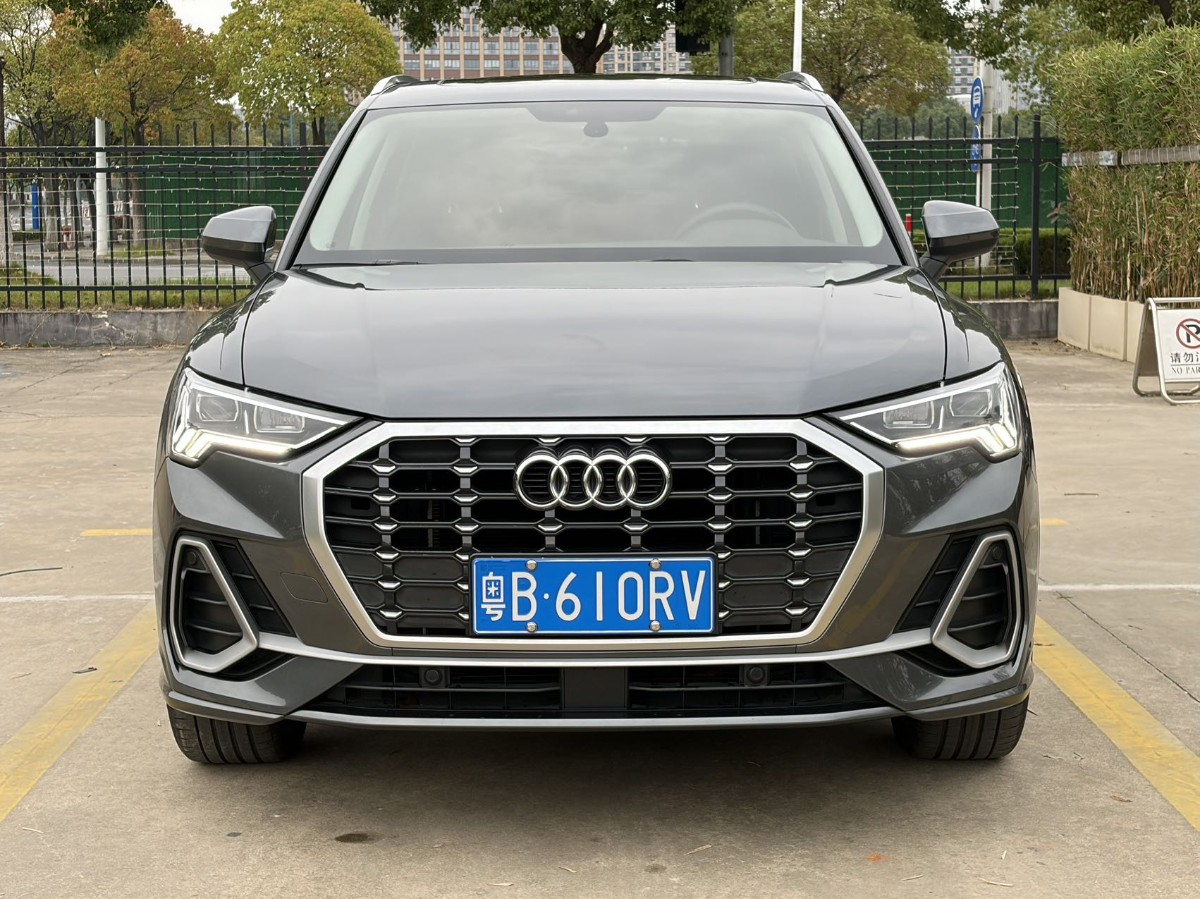 Audi Q3 2021 immagine di auto #2