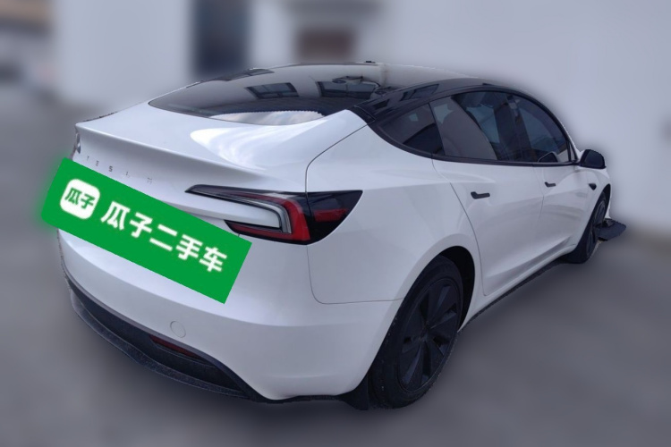 Tesla Model 3 2024 #5 Tesla Model 3 2024 car image #5