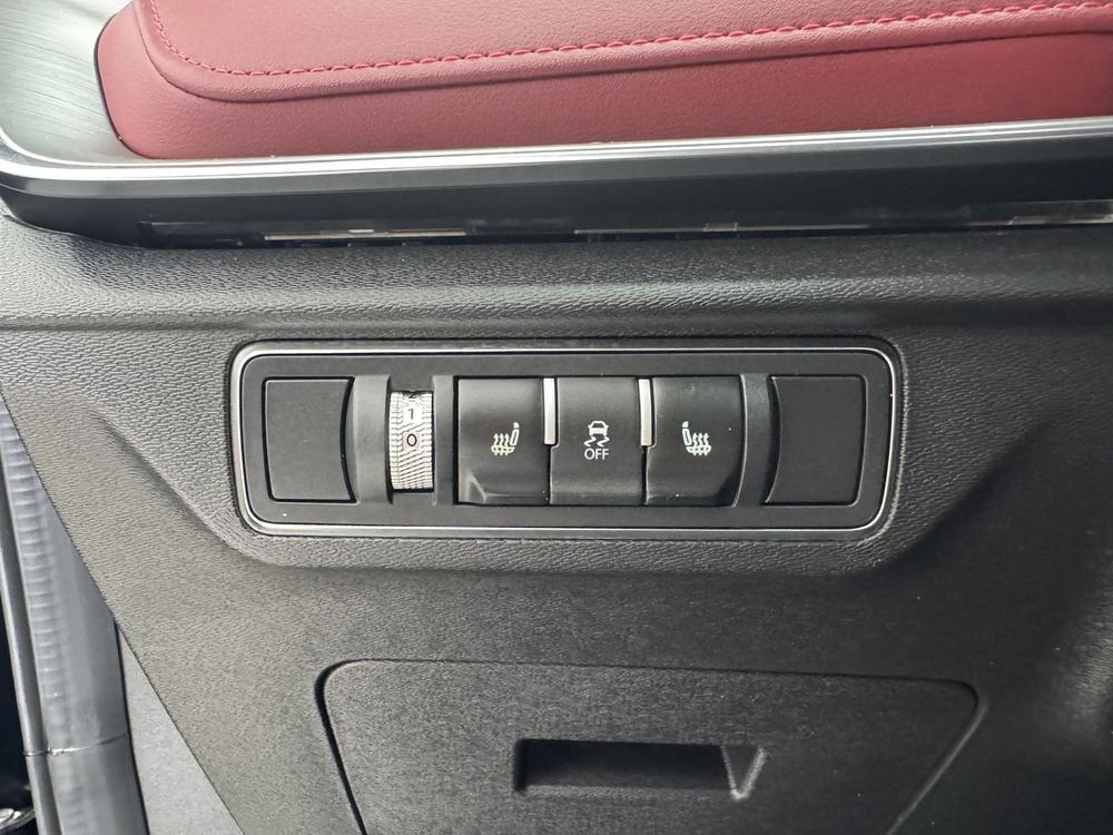 Jetour X70 PLUS 2023 #13 Jetour X70 PLUS 2023 car image #13