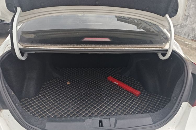 GEELY Emgrand 2020 car image #19