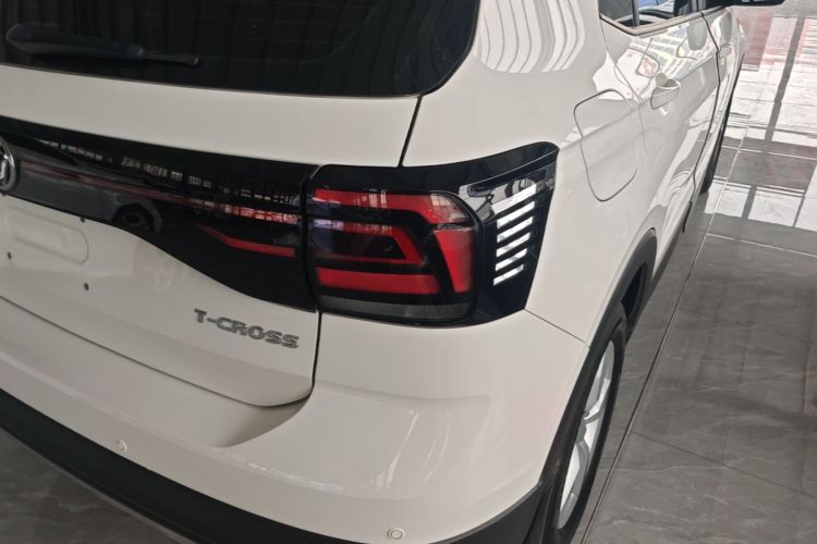 Volkswagen T-Cross 2021 immagine di auto #8