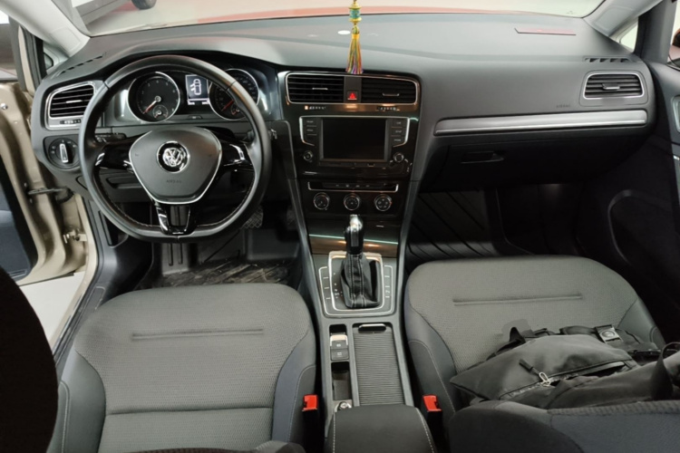 Volkswagen Golf 2017 #10 Volkswagen Golf 2017 car image #10