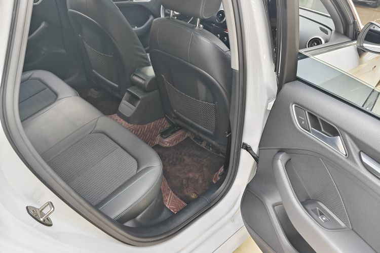 Audi A3 2019 car image #20