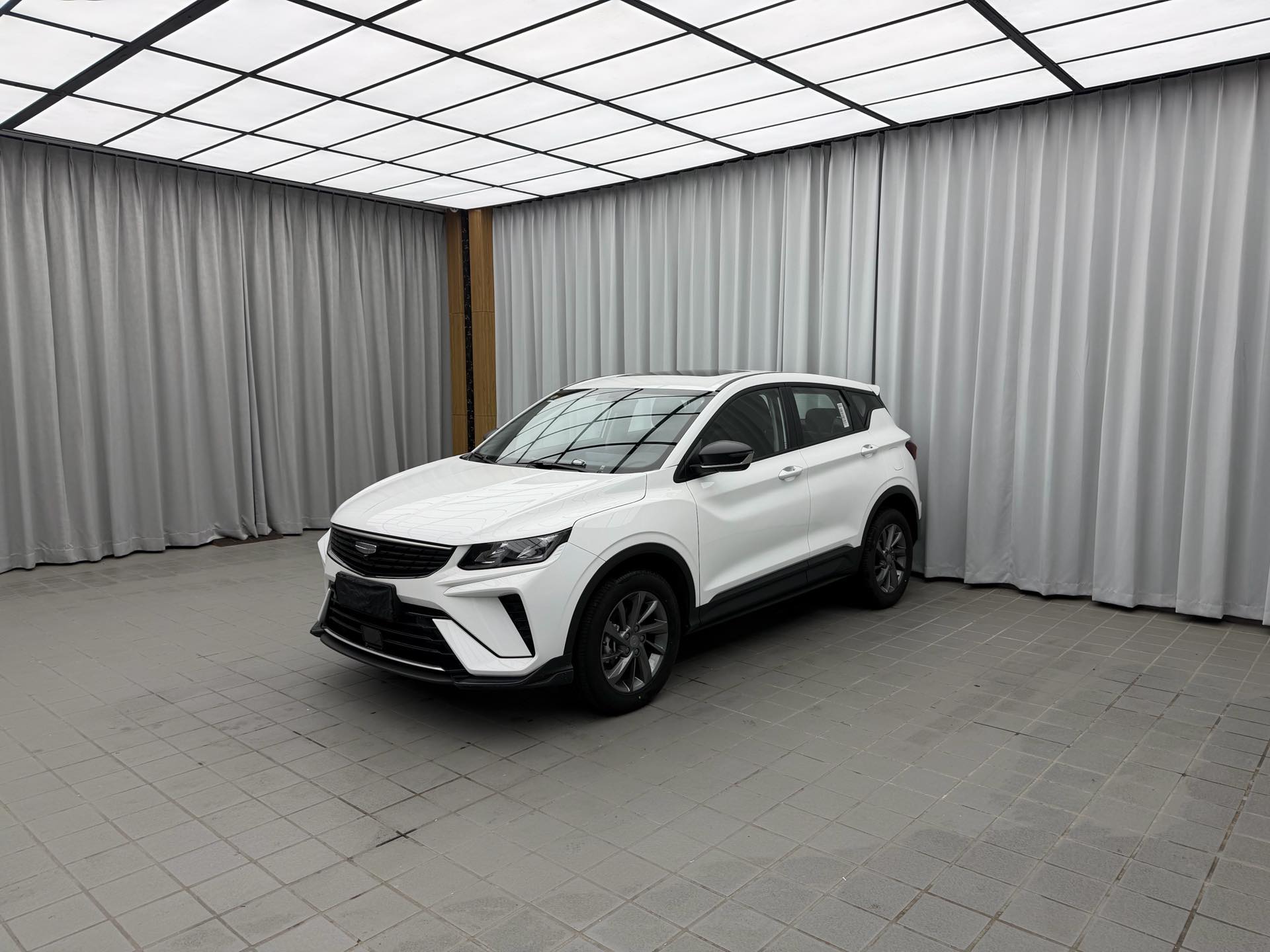 GEELY Coolray 2025 car image 