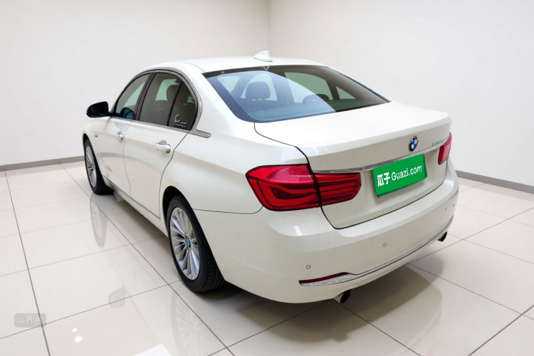 BMW 3 Series 2016 #5 BMW 3 Series 2016 car image #5