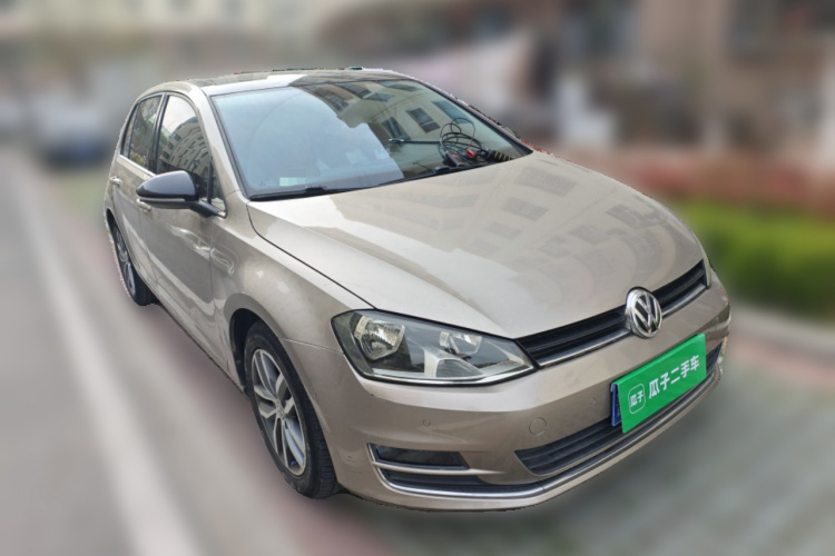 Volkswagen Golf 2017 car image #4