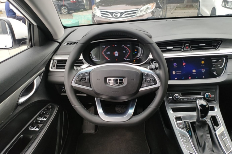 GEELY Emgrand 2020 car image #11
