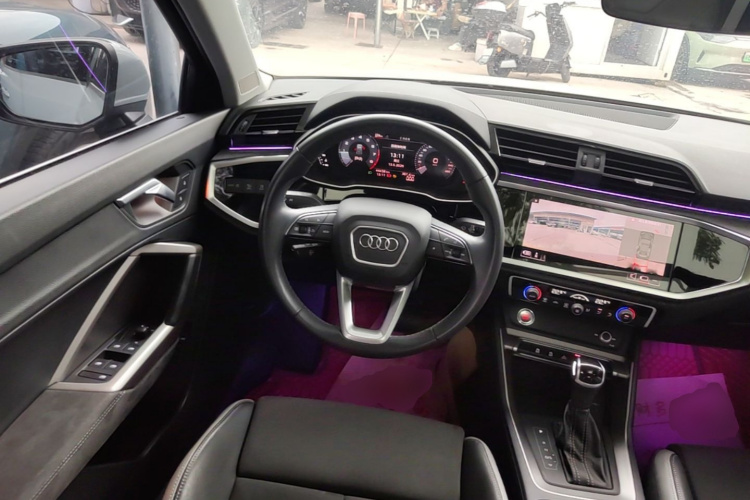 Audi Q3 2023 #11 Audi Q3 2023 car image #11