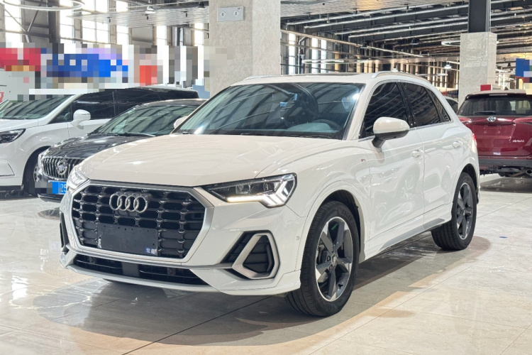 Audi Q3 2023 #2 Audi Q3 2023 car image #2