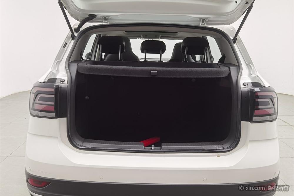 Volkswagen T-Cross 2021 car image #24