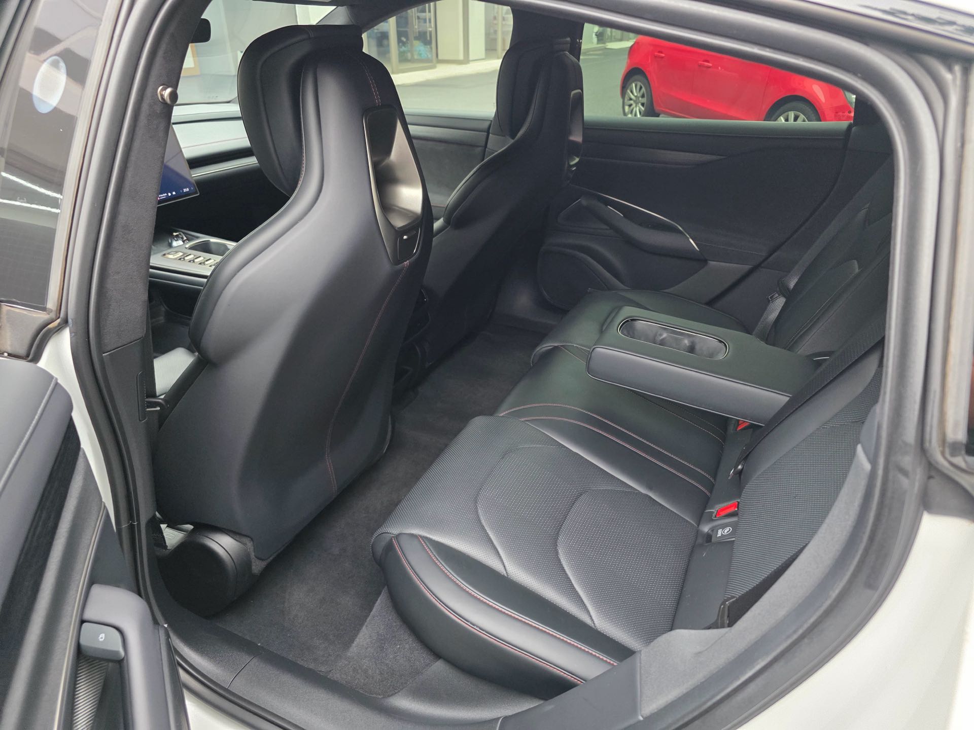 2024 car image #4