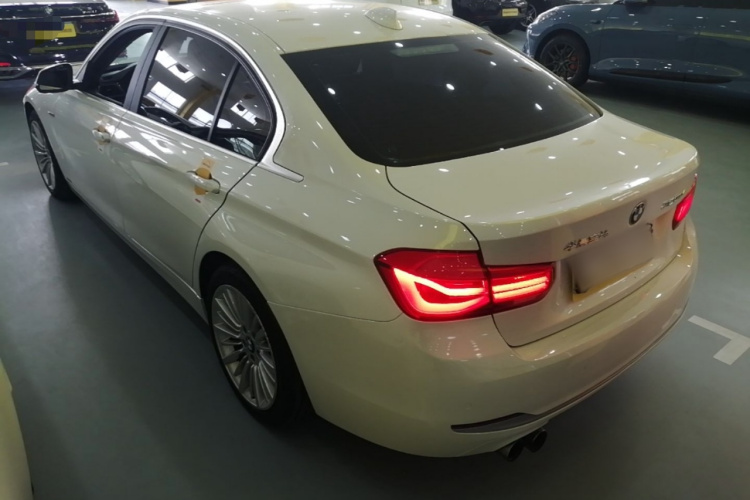 BMW 3 Series 2018 #5 BMW 3 Series 2018 immagine di auto #5