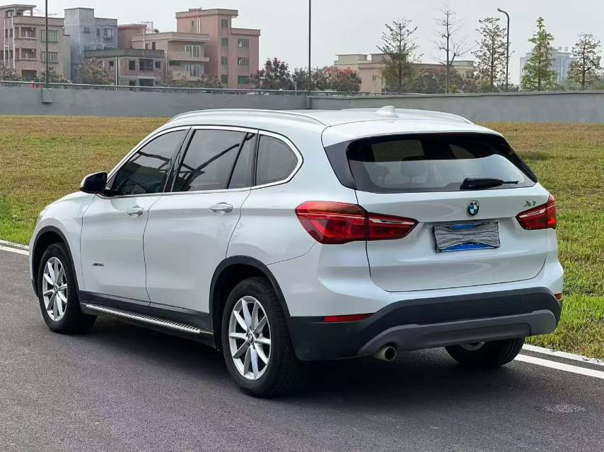 BMW X1 2017 #3 BMW X1 2017 car image #3