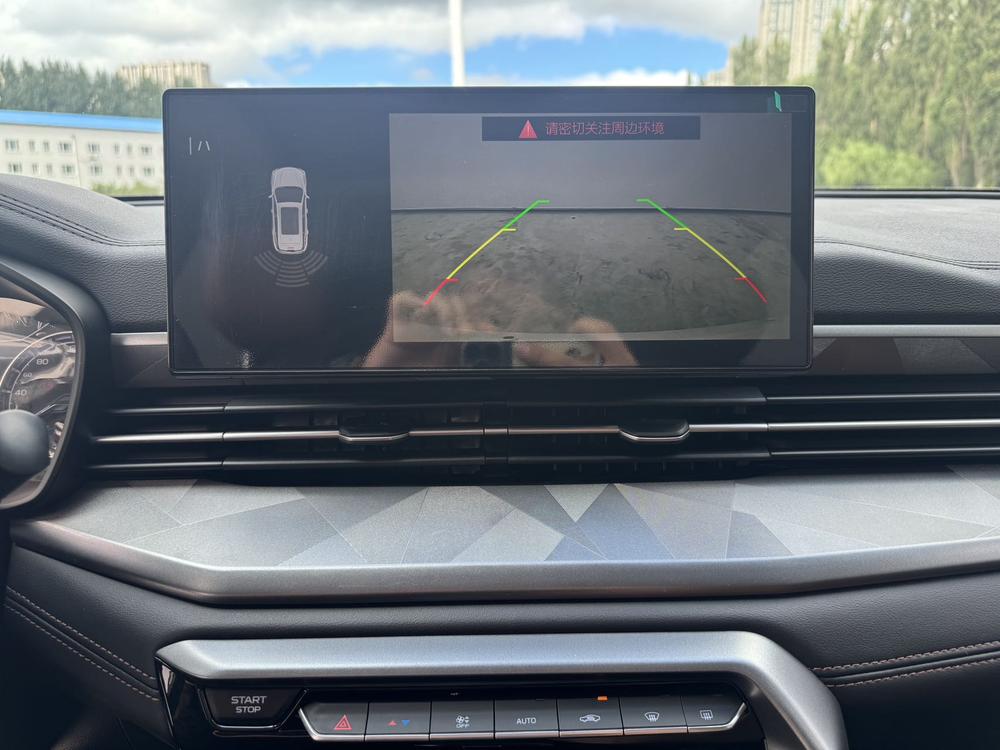 GEELY Vision X6 2024 car image #16