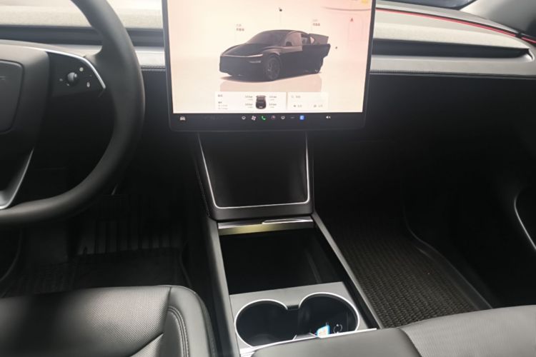 Tesla Model Y 2025 #13 Tesla Model Y 2025 immagine di auto #13