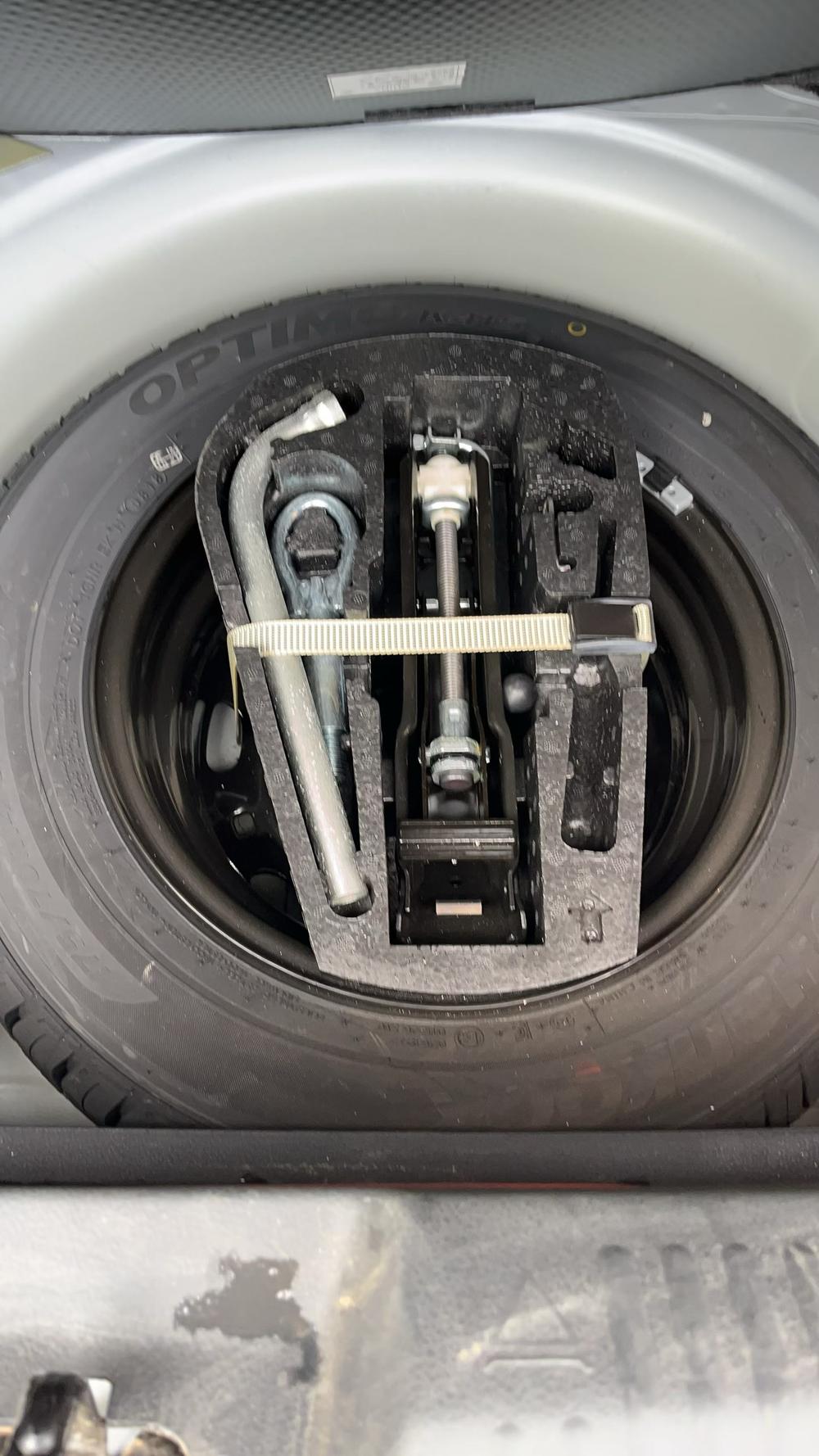 Volkswagen Polo 2018 car image #4