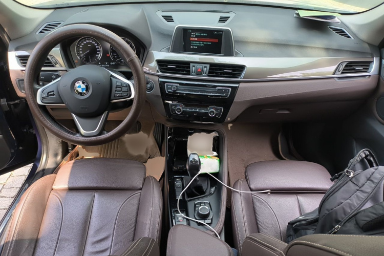 BMW X1 2019 car image #12