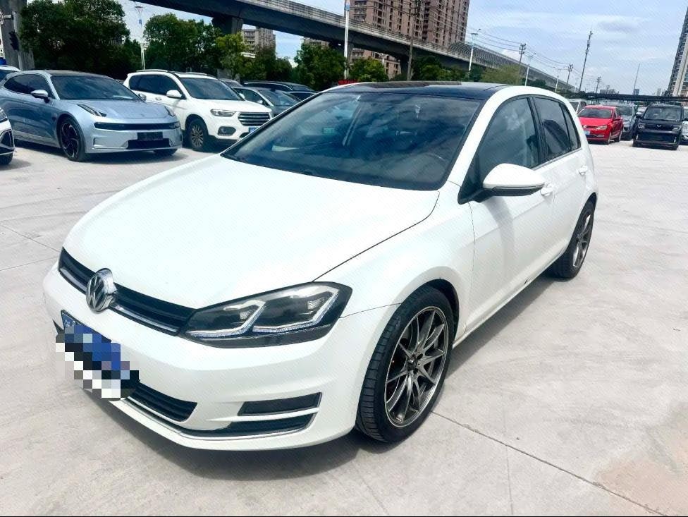 Volkswagen Golf 2014 Volkswagen Golf 2014 car image