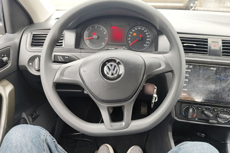 Volkswagen Santana 2017 #11 Volkswagen Santana 2017 car image #11