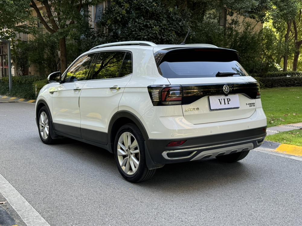 Volkswagen T-Cross 2019 car image #5