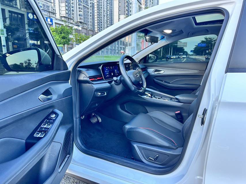 GEELY Emgrand 2024 car image #7