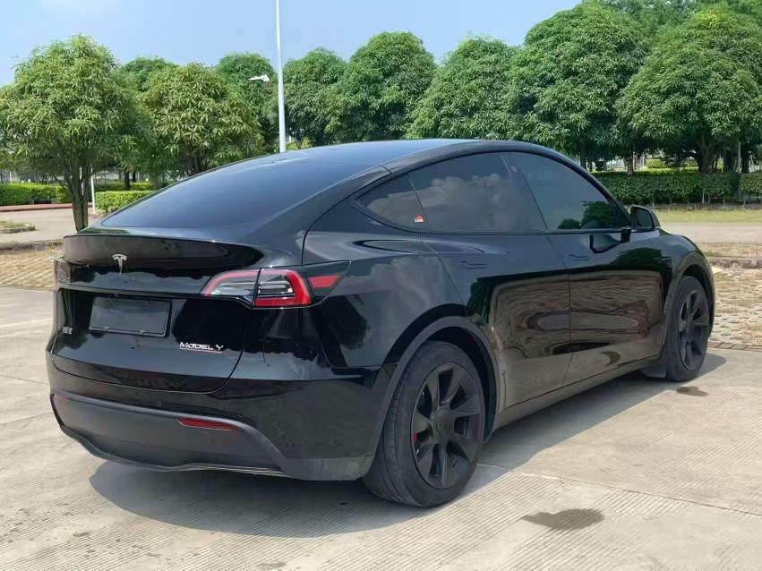 Tesla Model Y 2024 #9 Tesla Model Y 2024 immagine di auto #9