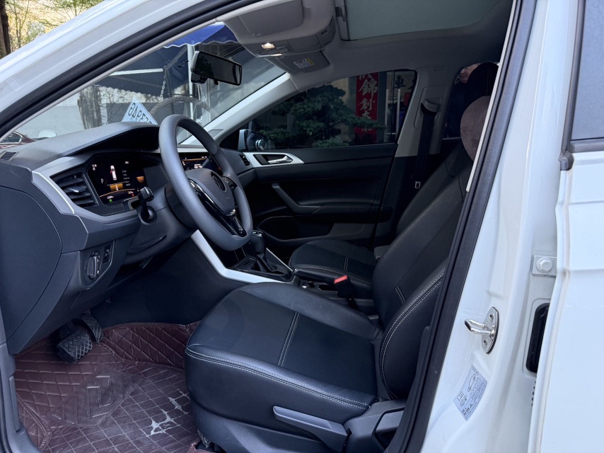 Volkswagen Polo 2024 car image #7