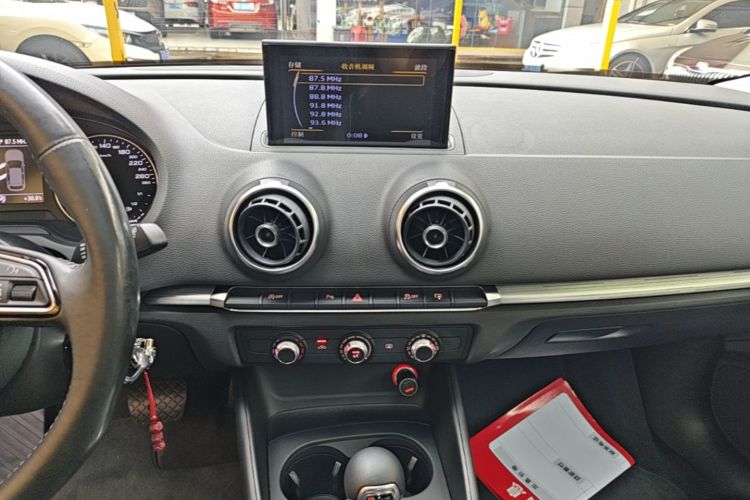 Audi A3 2016 imagem de carro #13