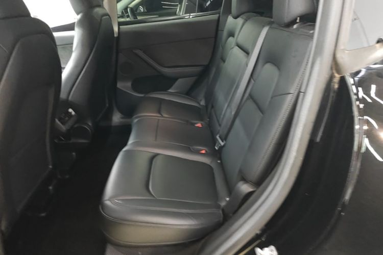 Tesla Model Y 2023 #17 Tesla Model Y 2023 car image #17