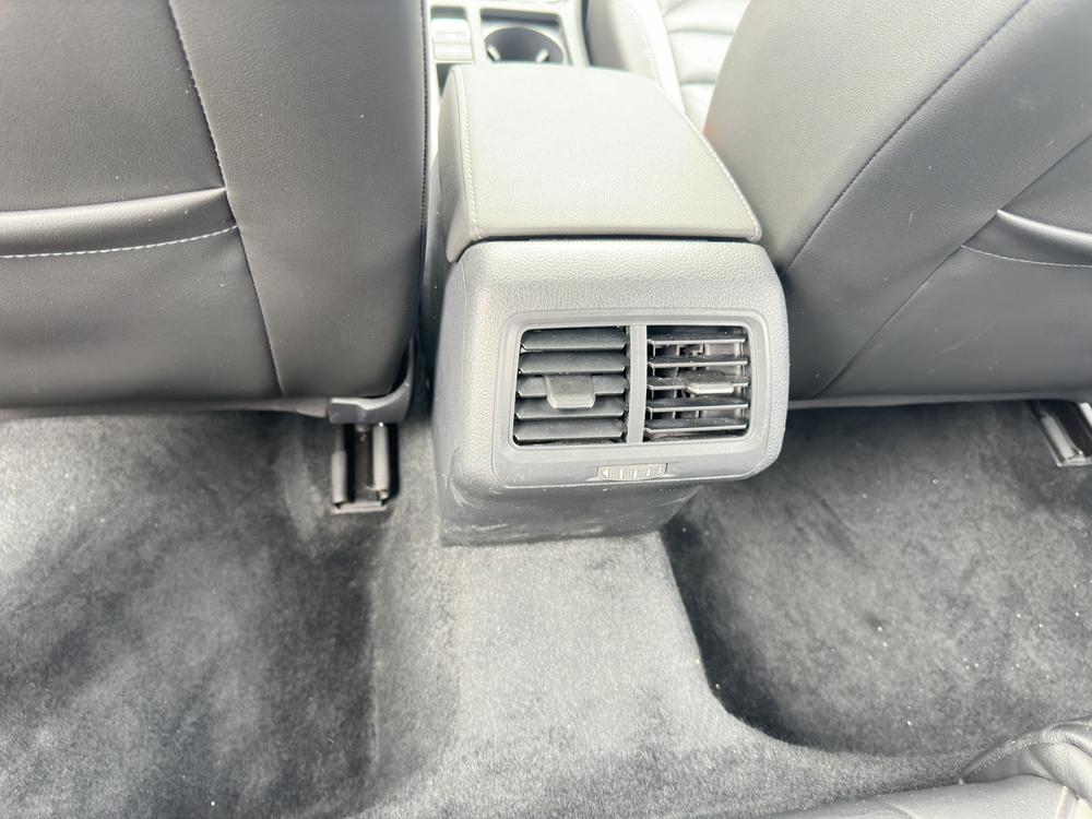 Volkswagen Golf 2017 car image #10