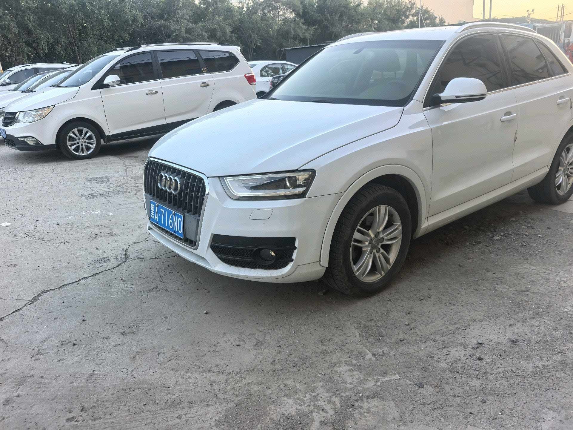 Audi Q3 2014 car image 