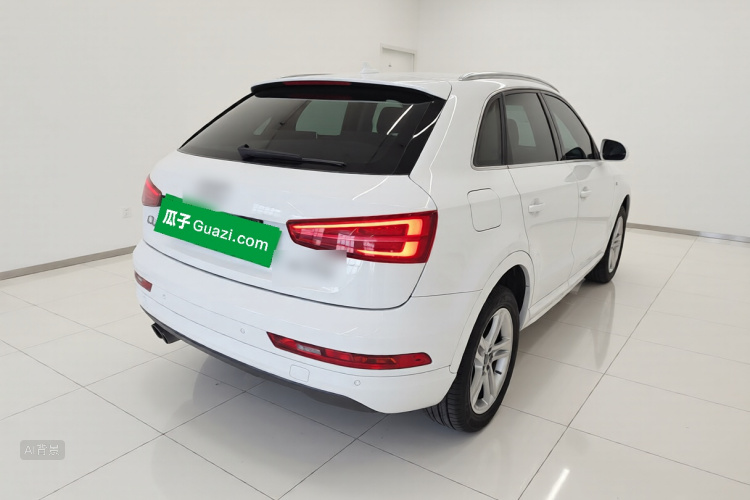 Audi Q3 2017 car image #7