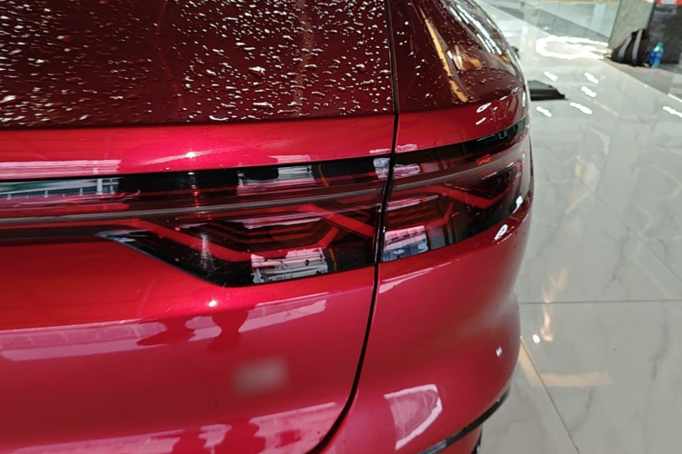 BYD Han 2022 car image #8